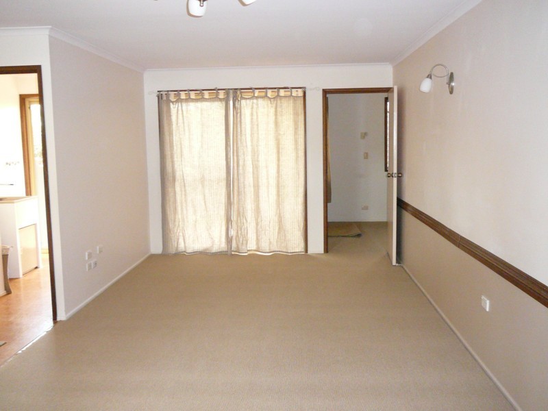 4 Diane Court, Centenary Heights QLD 4350