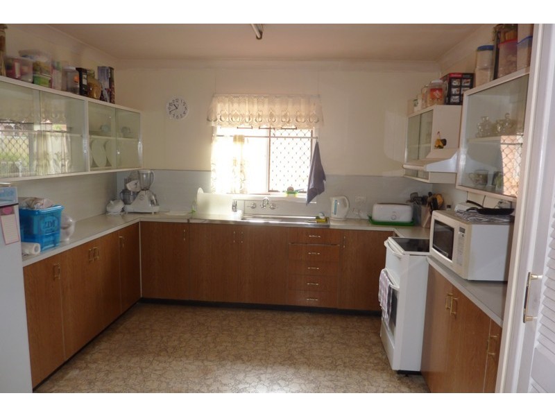 143 Curzon Street, Rangeville QLD 4350