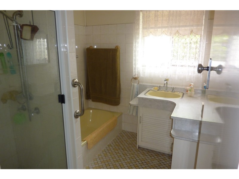 143 Curzon Street, Rangeville QLD 4350