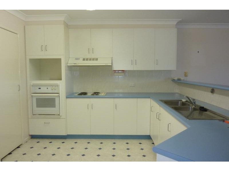 2/83 Perth Street, Toowoomba QLD 4350