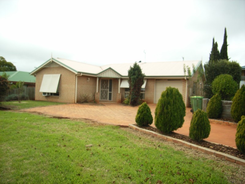 14 Darmstadt Court, Toowoomba QLD 4350