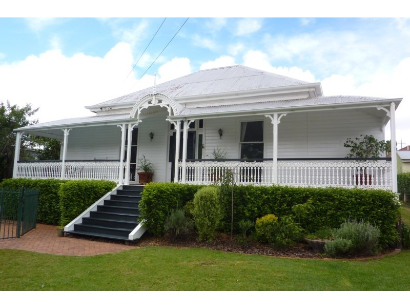 36 Seaton Street, Toowoomba QLD 4350