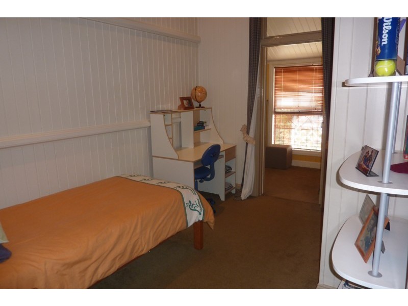 36 Seaton Street, Toowoomba QLD 4350