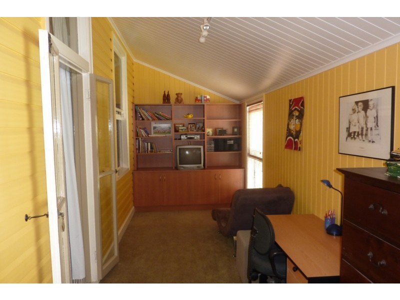 36 Seaton Street, Toowoomba QLD 4350