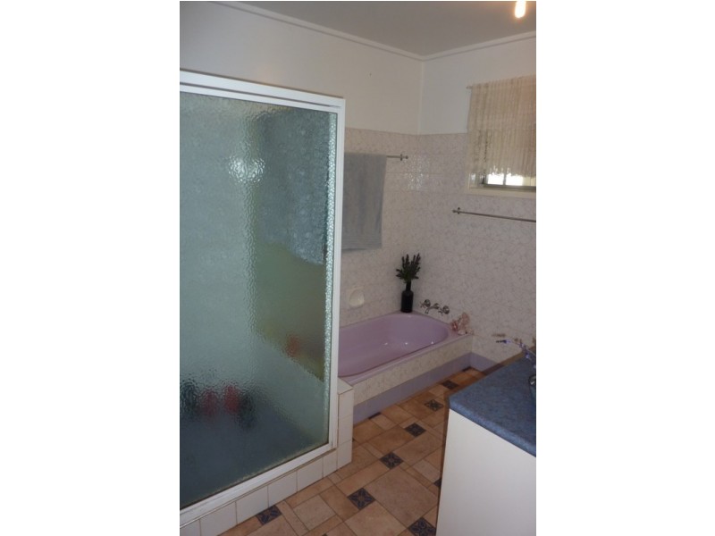 298 North Street, Rockville QLD 4350