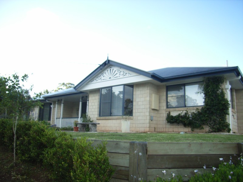 16 Rangeview Road, Toowoomba QLD 4350