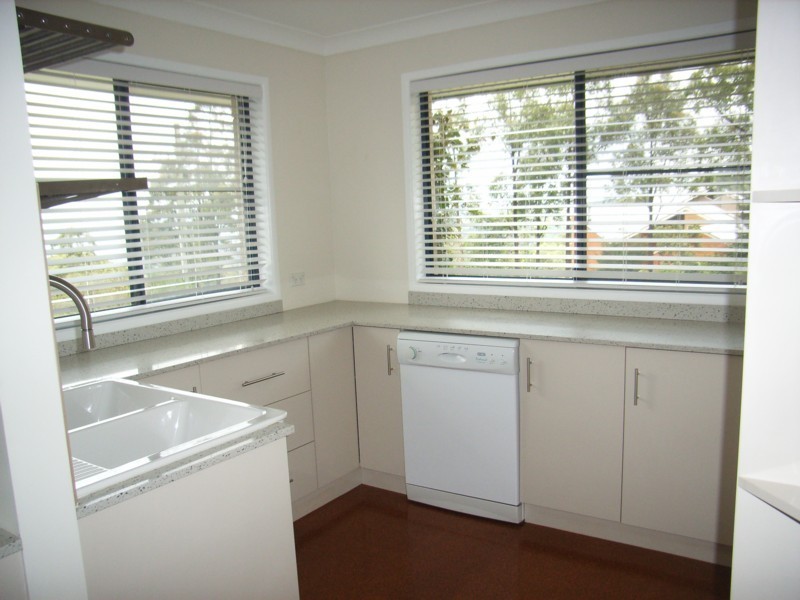 16 Rangeview Road, Toowoomba QLD 4350