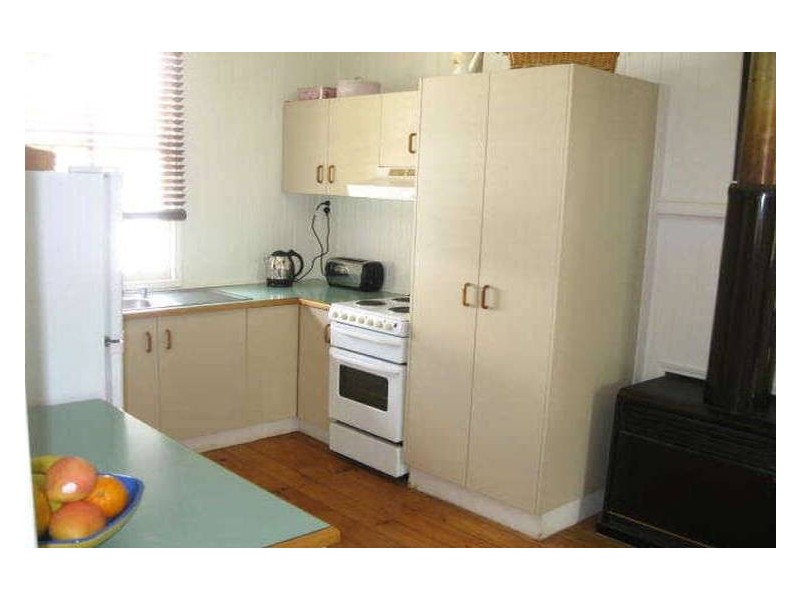 18 Suffolk Street, East Toowoomba QLD 4350