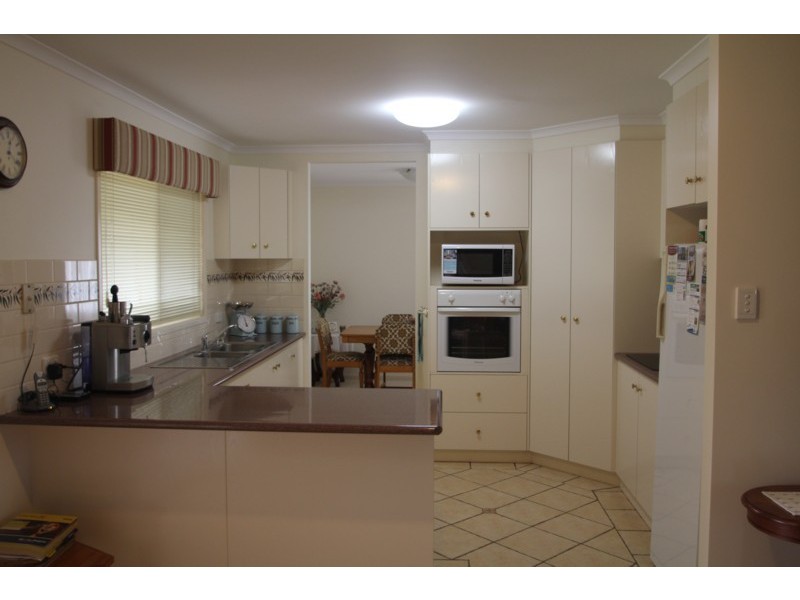 7 Mengel Court, Toowoomba QLD 4350