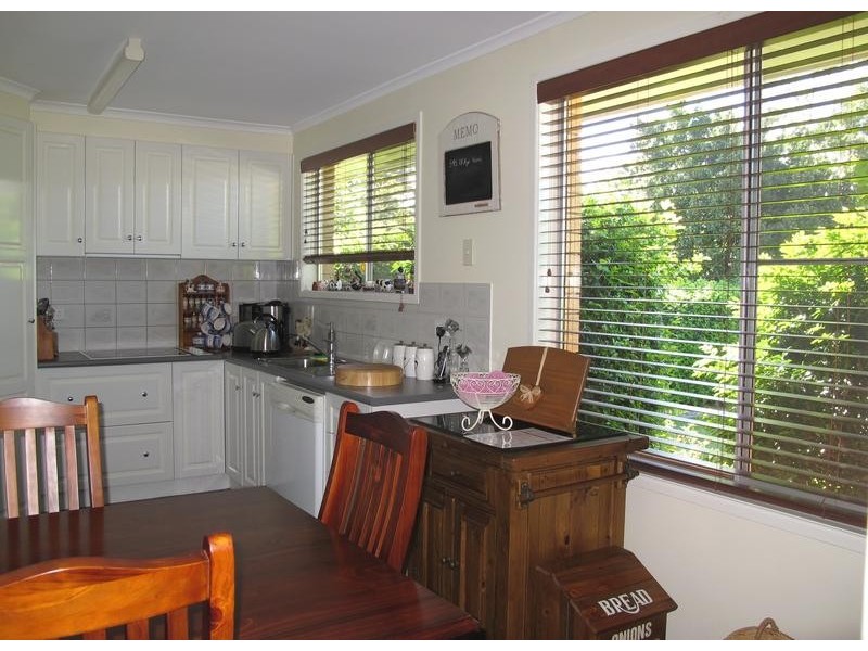 13 Doherty Street, Rockville QLD 4350