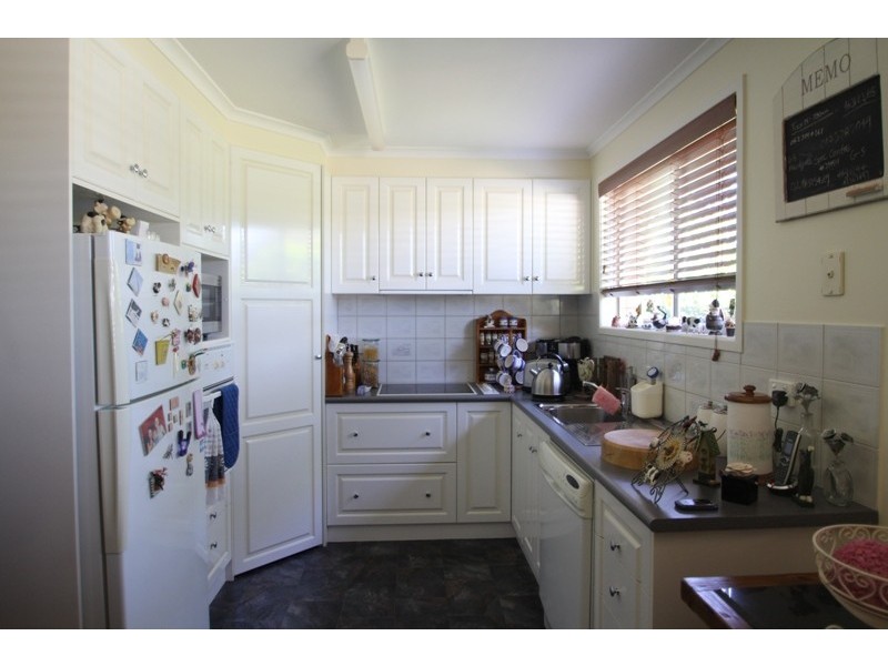 13 Doherty Street, Rockville QLD 4350