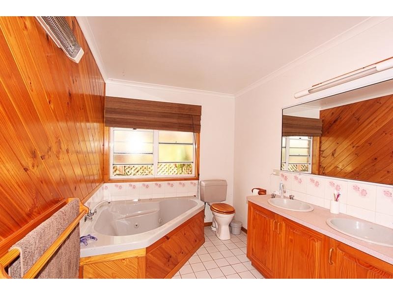 7 Stewart Court, Highfields QLD 4352