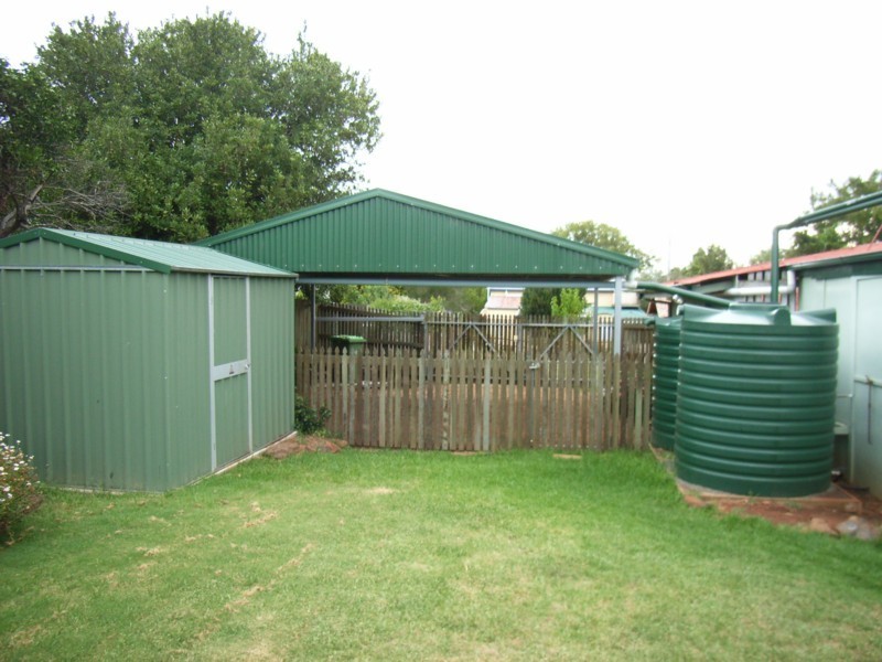 18 Edward Street, Toowoomba QLD 4350