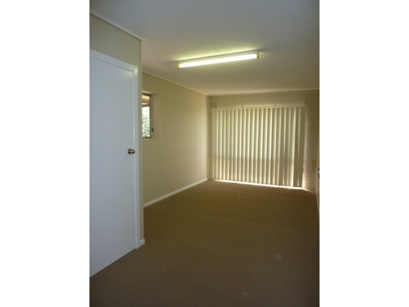 5 Bischof Street, Wilsonton QLD 4350