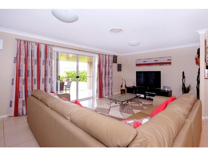 7 Walls Drive, Kearneys Spring QLD 4350