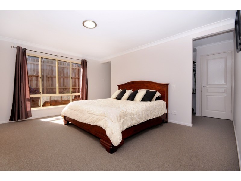 59a Mary Street, Mount Lofty QLD 4350