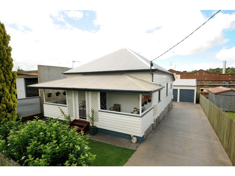 60 Mort Street, North Toowoomba QLD 4350