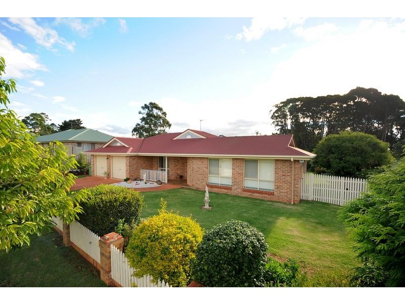 67 Bouganvillea Drive, Middle Ridge QLD 4350