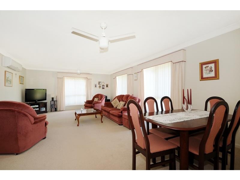 67 Bouganvillea Drive, Middle Ridge QLD 4350