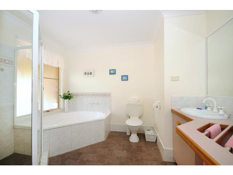 67 Bouganvillea Drive, Middle Ridge QLD 4350