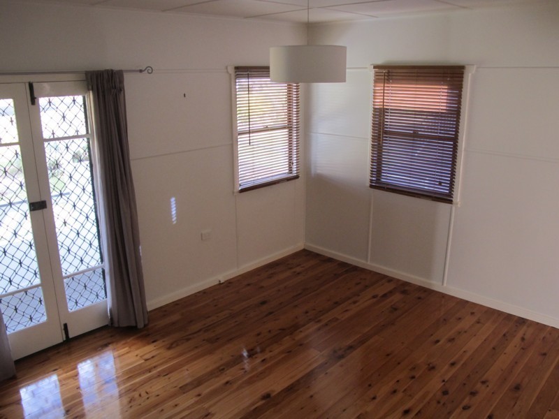 13 Tolmie Street, South Toowoomba QLD 4350