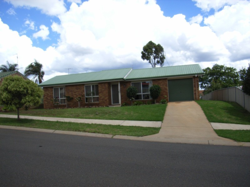 40 Wirraway Drive, Toowoomba QLD 4350