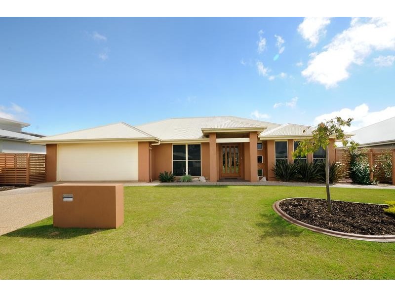 19 Fallon Drive, Middle Ridge QLD 4350