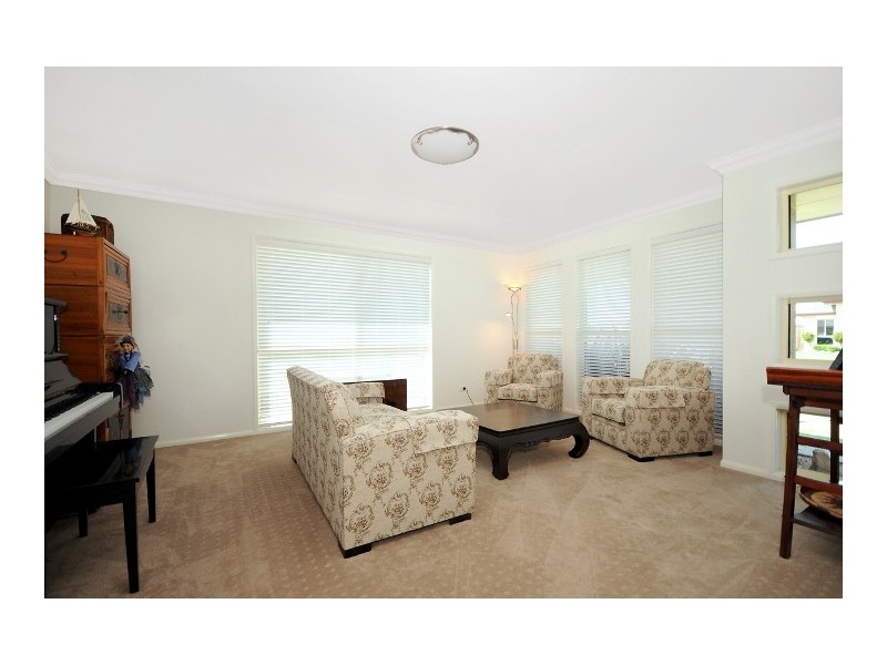 19 Fallon Drive, Middle Ridge QLD 4350