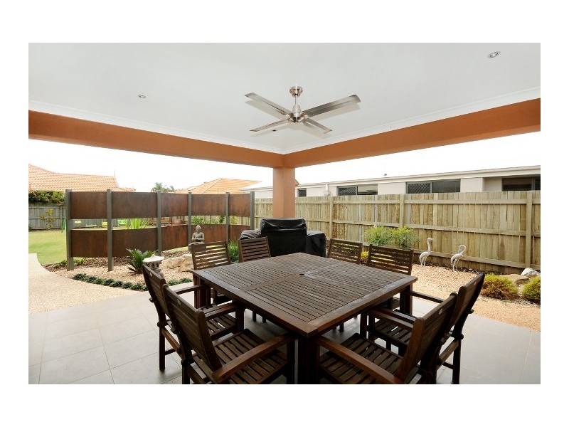 19 Fallon Drive, Middle Ridge QLD 4350