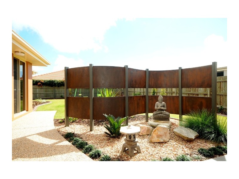 19 Fallon Drive, Middle Ridge QLD 4350