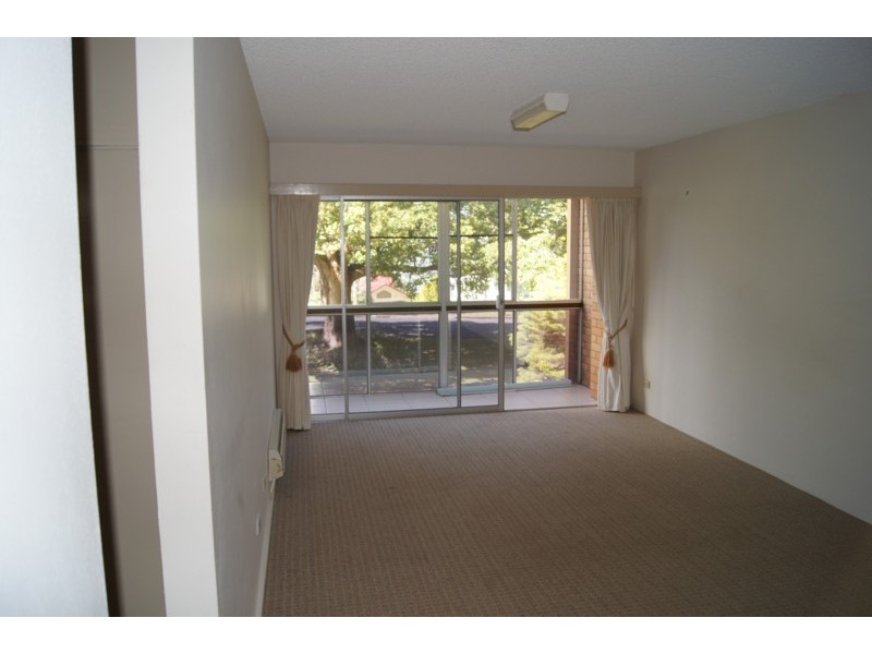 4/33 Tourist Road, East Toowoomba QLD 4350