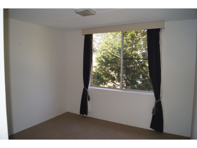 4/33 Tourist Road, East Toowoomba QLD 4350