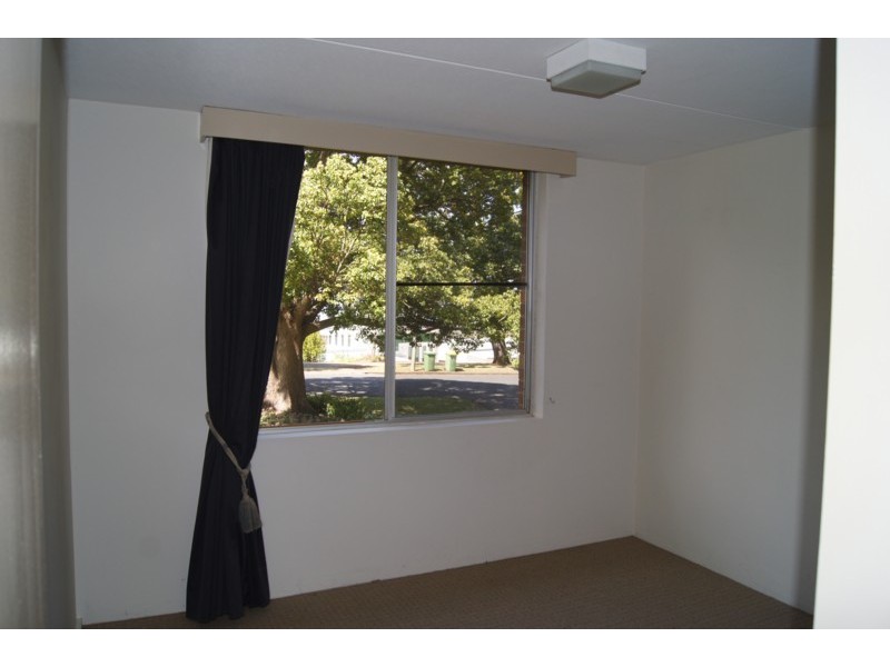 4/33 Tourist Road, East Toowoomba QLD 4350