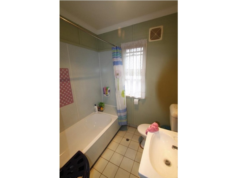 15 Walsh Street, Harlaxton QLD 4350