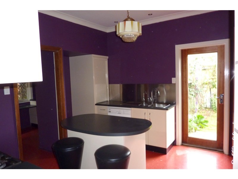 1 Stonehaven Street, Mount Lofty QLD 4350