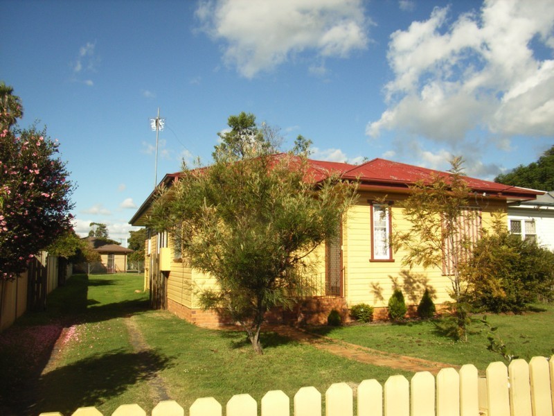 26 Monash Street, Toowoomba QLD 4350