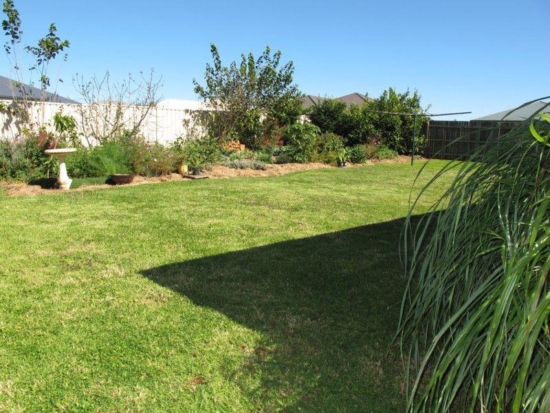 37 Polzin Road, Highfields QLD 4352