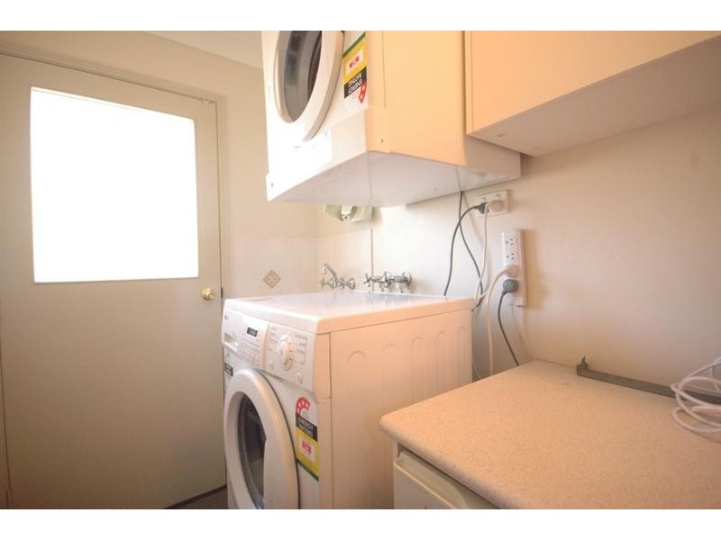 4/22a Spencer Street, Harristown QLD 4350