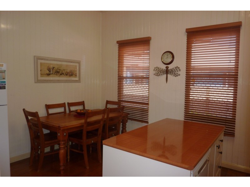 9 Boxsall Street, Newtown QLD 4350