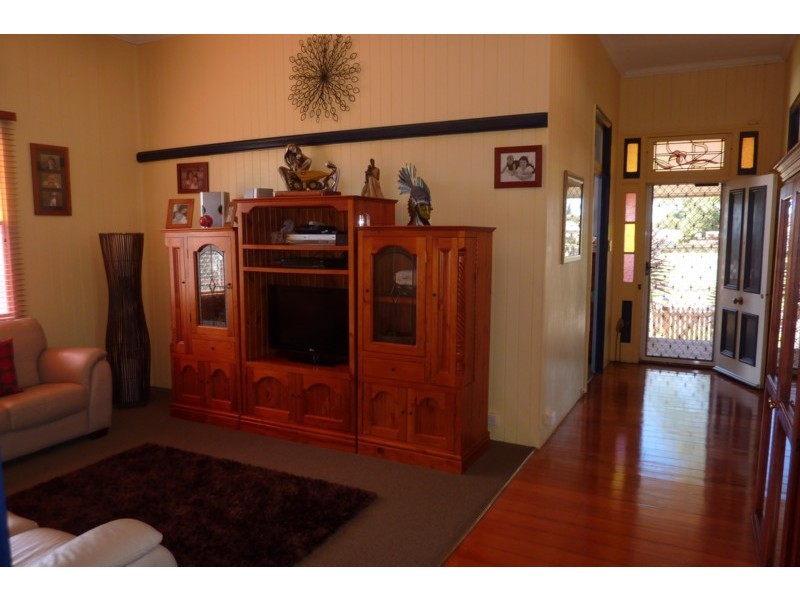 9 Boxsall Street, Newtown QLD 4350