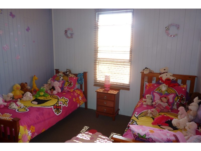 9 Boxsall Street, Newtown QLD 4350