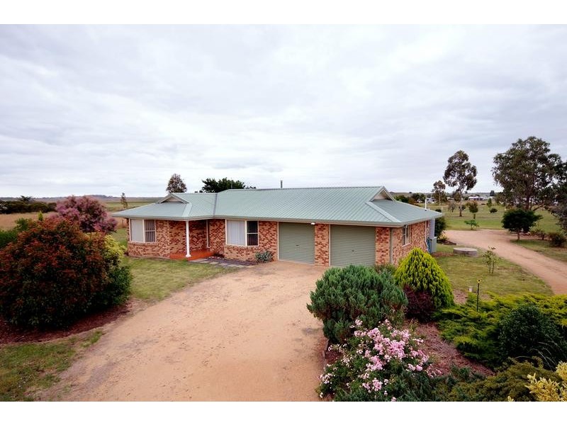 34 William Street, Cambooya QLD 4358