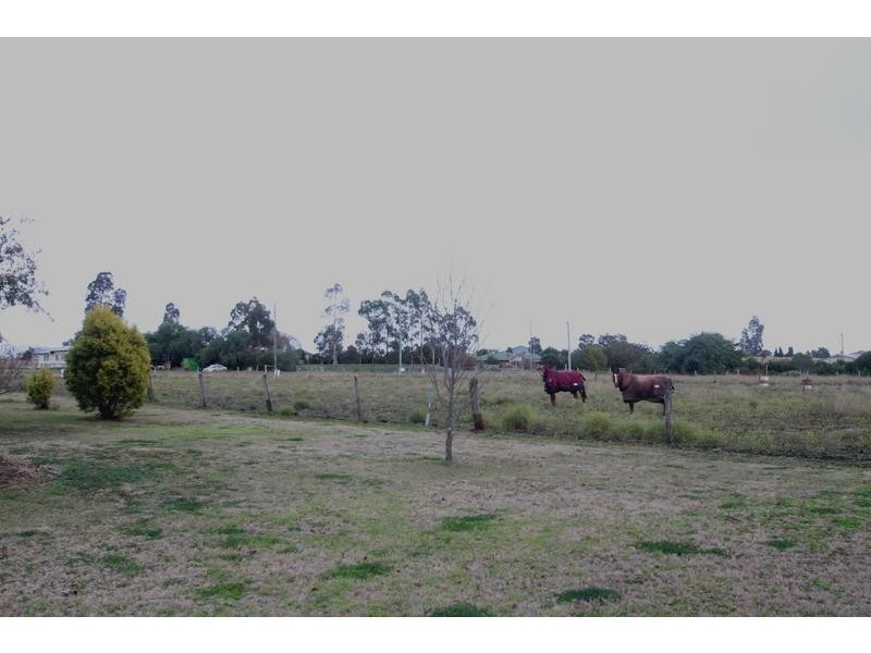 34 William Street, Cambooya QLD 4358