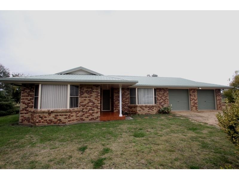 34 William Street, Cambooya QLD 4358