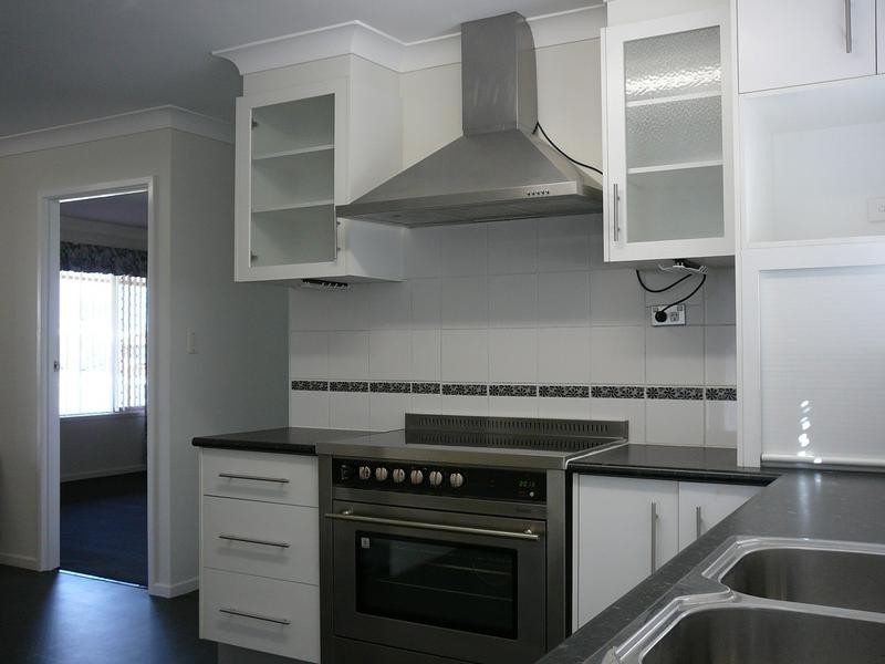 3 Westmar Street, Newtown QLD 4350