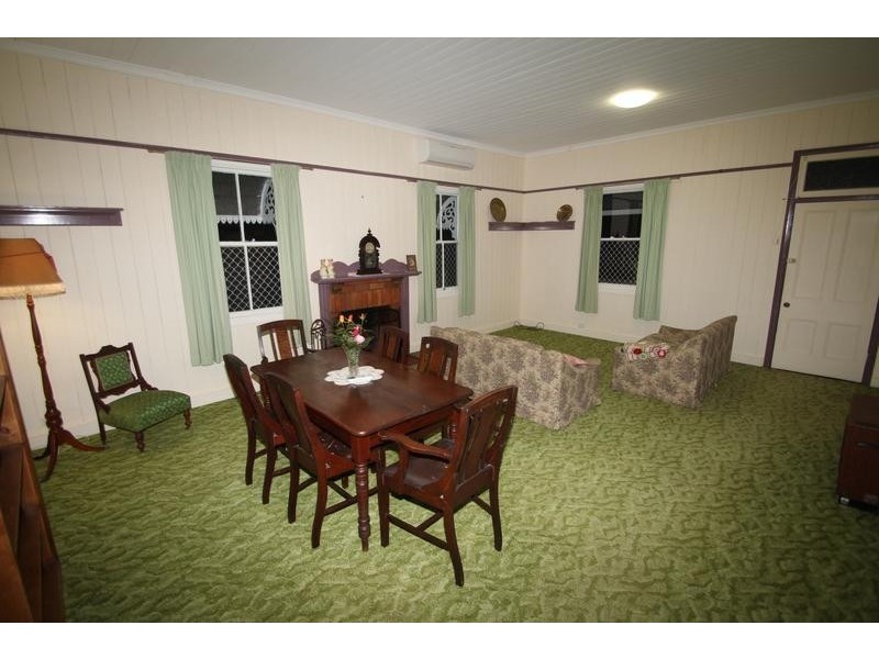 27 Eleanor Street, East Toowoomba QLD 4350