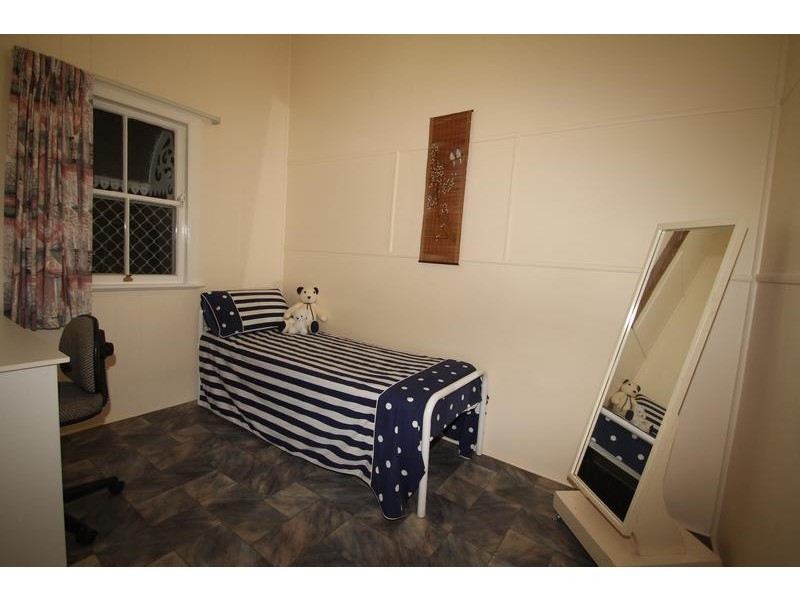 27 Eleanor Street, East Toowoomba QLD 4350