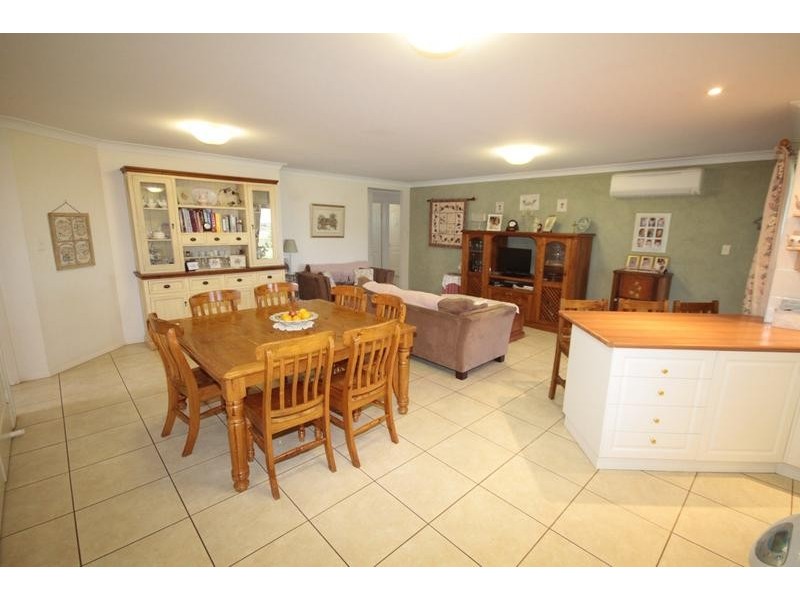 6 Panorama Crescent, Gowrie Junction QLD 4352