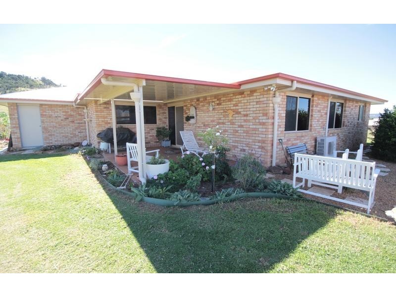 6 Panorama Crescent, Gowrie Junction QLD 4352
