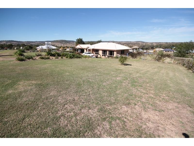 6 Panorama Crescent, Gowrie Junction QLD 4352